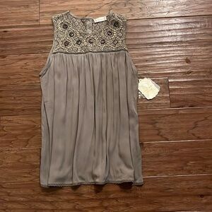 Altar’d State Size M Sleeveless Embroidered Top